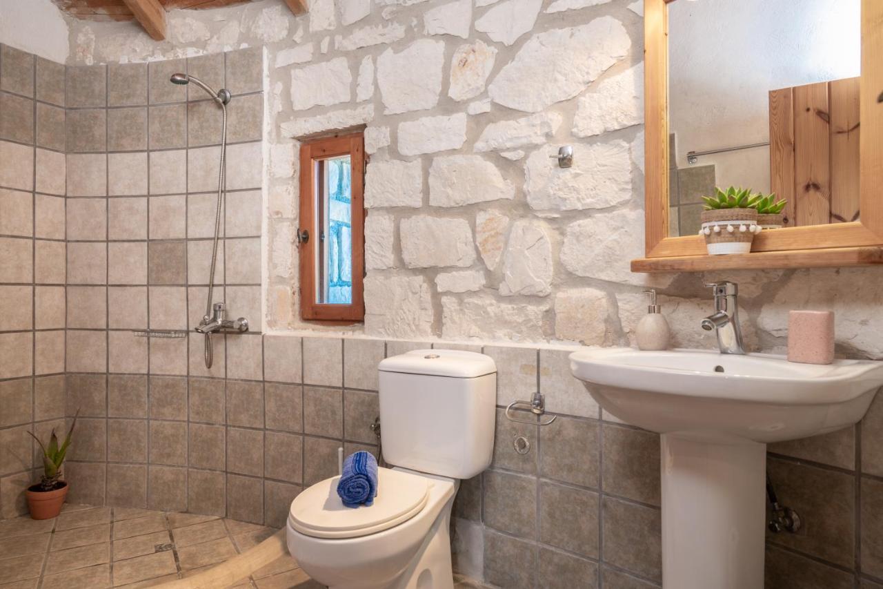 Gerakomylos Stone House Vasilikos  Exterior photo